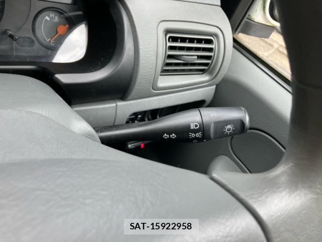 Mitsubishi MINICA 2005-02 7272339-15