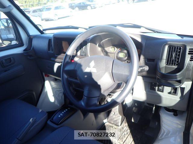 Mitsubishi MINICA 2025-01 4110501-1