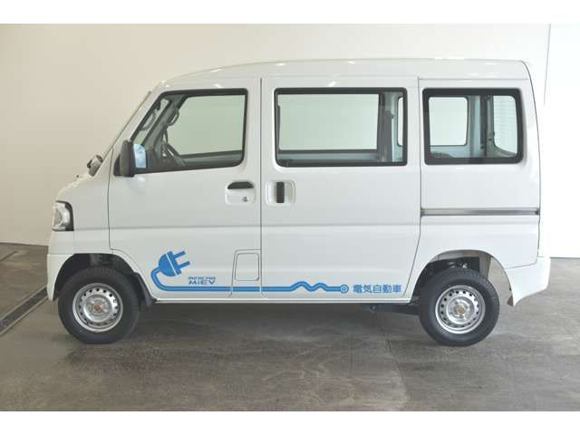 Mitsubishi MINICAB MIEV 2022-12 475642-15