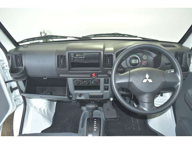 Mitsubishi MINICAB MIEV 2022-12 475642-2