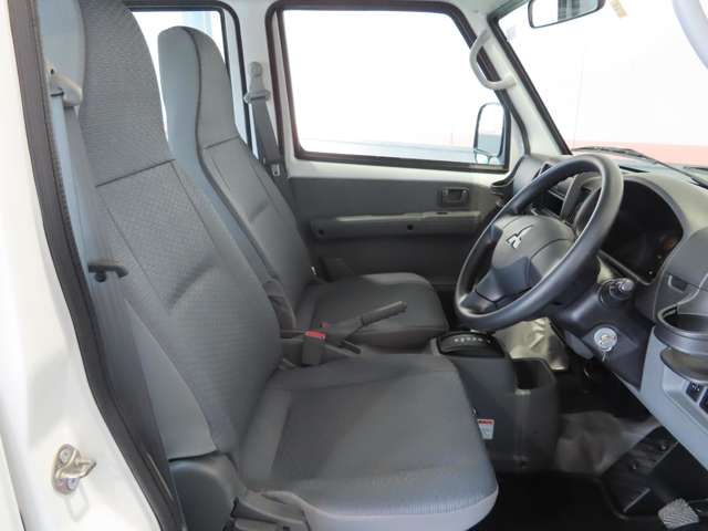 Mitsubishi MINICAB MIEV 2022-11 475637-3