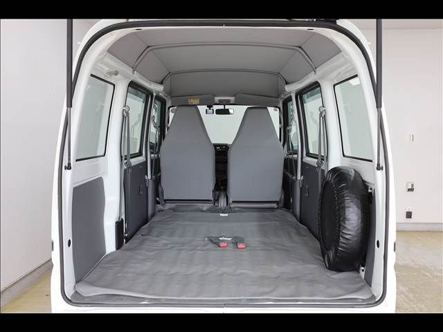 Mitsubishi MINICAB MIEV 2020-10 1546848-19
