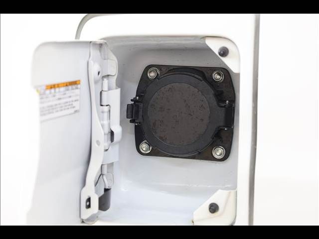 Mitsubishi MINICAB MIEV 2020-10 1546848-4