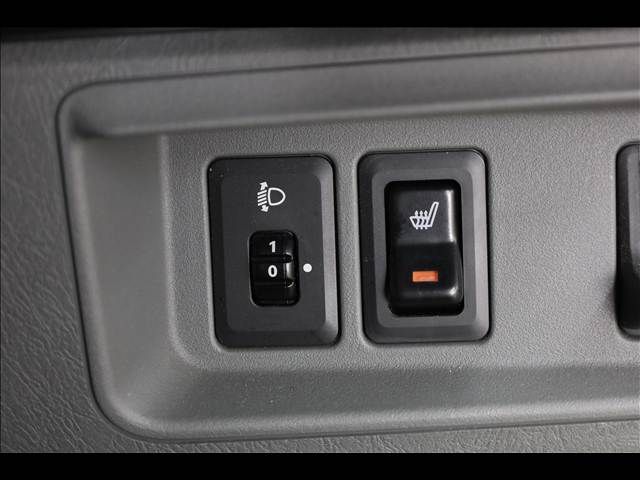 Mitsubishi MINICAB MIEV 2020-10 1546848-5