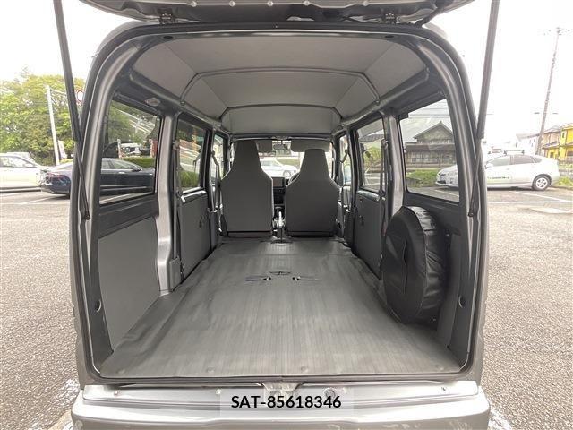 Mitsubishi MINICAB MIEV 2011-12 6676938-17