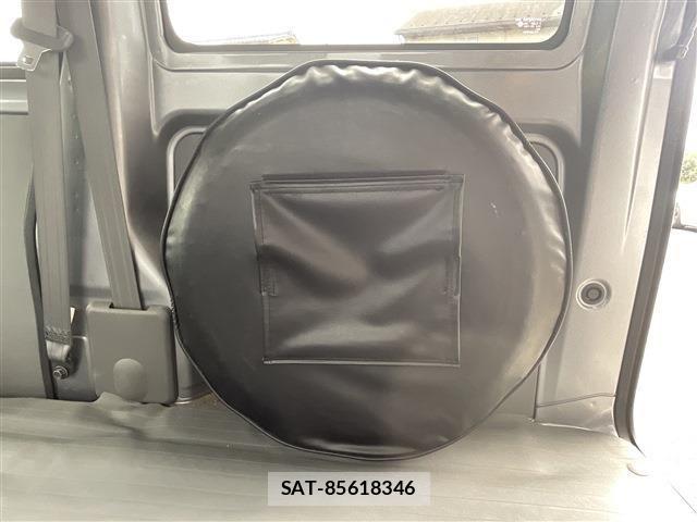 Mitsubishi MINICAB MIEV 2011-12 6676938-19