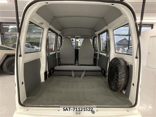 Mitsubishi MINICAB MIEV 2018-04 6716672-14