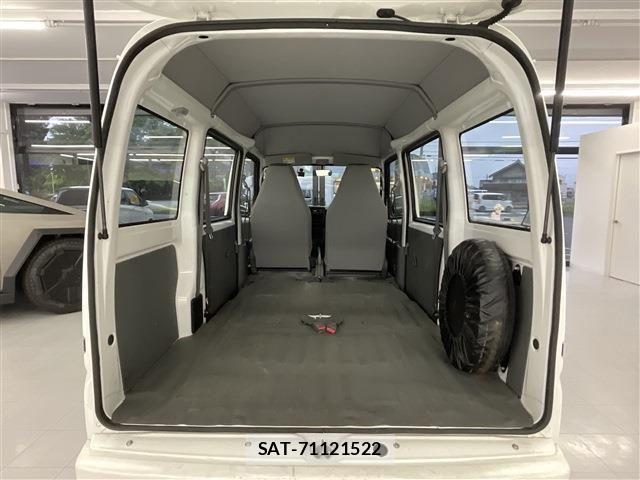 Mitsubishi MINICAB MIEV 2018-04 6716672-16