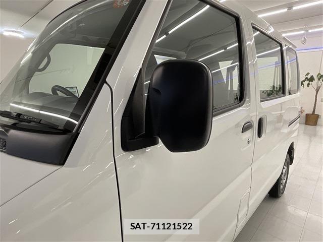 Mitsubishi MINICAB MIEV 2018-04 6716672-18