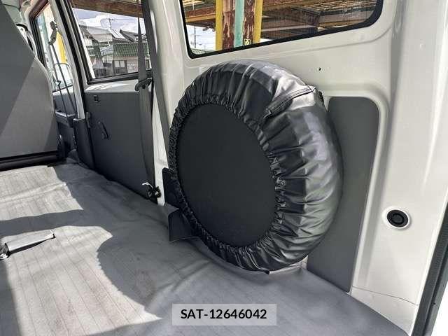Mitsubishi MINICAB MIEV 2022-12 7059613-10