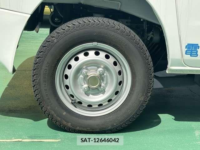 Mitsubishi MINICAB MIEV 2022-12 7059613-12