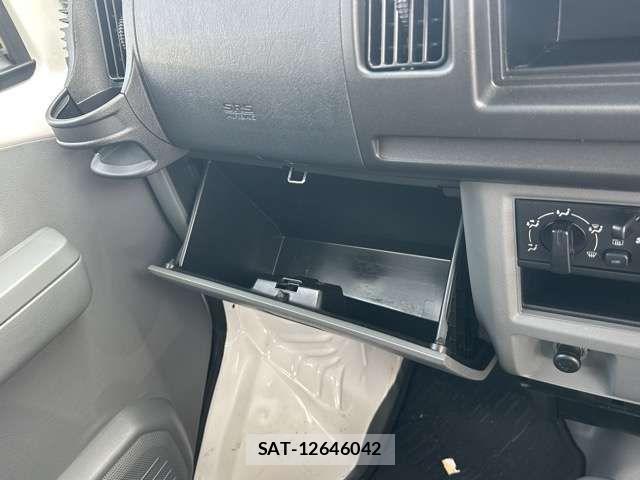 Mitsubishi MINICAB MIEV 2022-12 7059613-18