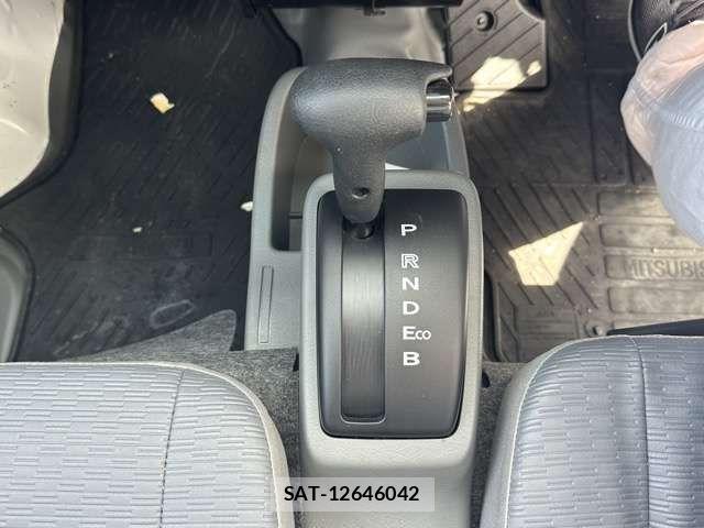Mitsubishi MINICAB MIEV 2022-12 7059613-19