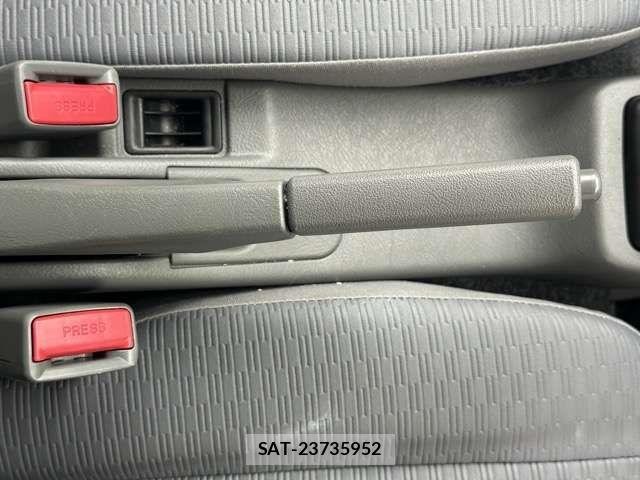 Mitsubishi MINICAB MIEV 2022-12 7455833-16