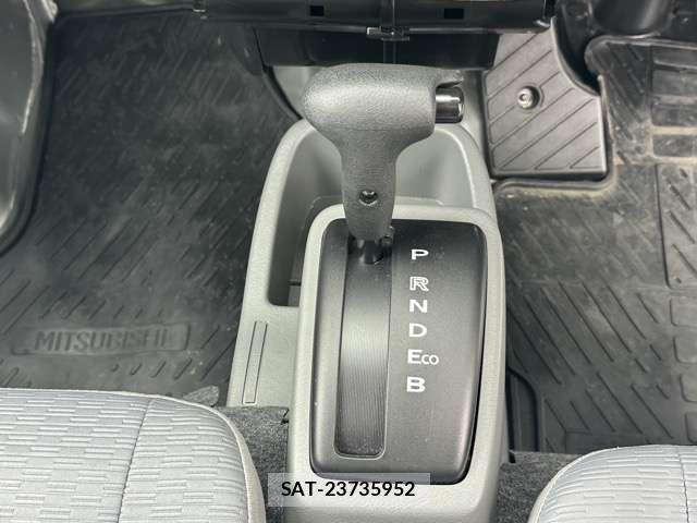 Mitsubishi MINICAB MIEV 2022-12 7455833-17