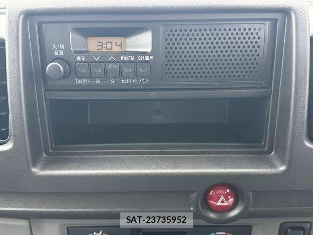 Mitsubishi MINICAB MIEV 2022-12 7455833-19