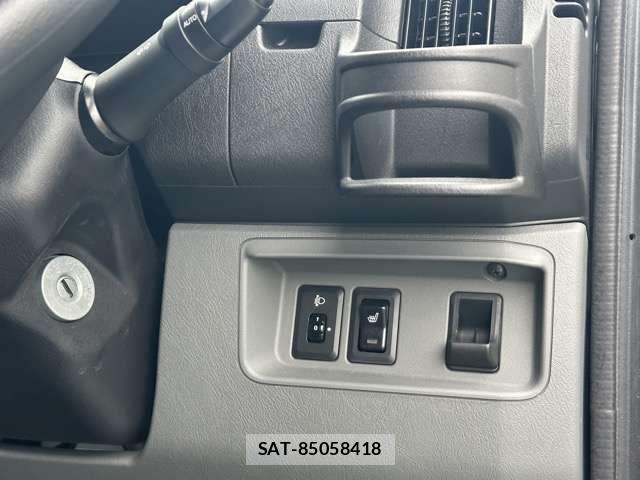 Mitsubishi MINICAB MIEV 2022-12 7455834-17