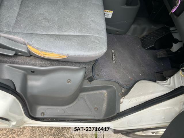Mitsubishi MINICAB MIEV 2013-02 8100478-11