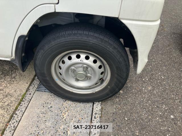 Mitsubishi MINICAB MIEV 2013-02 8100478-3