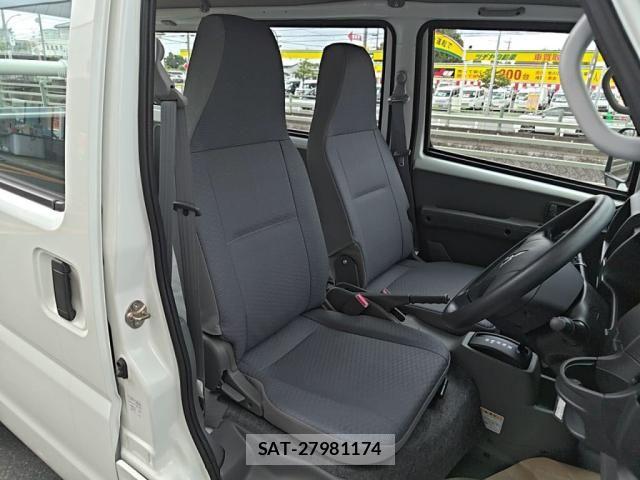 Mitsubishi MINICAB MIEV 2025-01 8354983-15