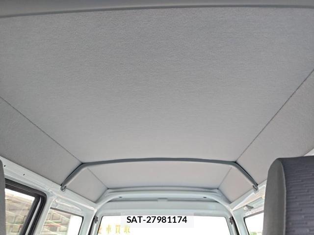 Mitsubishi MINICAB MIEV 2025-01 8354983-22