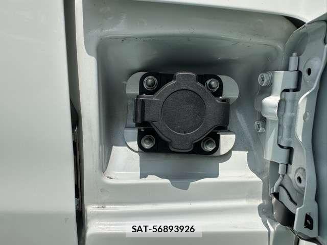 Mitsubishi MINICAB MIEV 2022-03 8660284-13