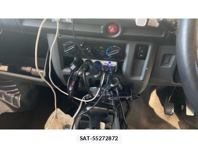 Mitsubishi MINICAB MIEV 2012-09 8849868-11