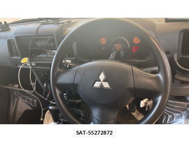 Mitsubishi MINICAB MIEV 2012-09 8849868-13