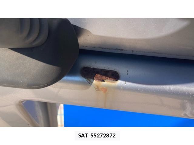 Mitsubishi MINICAB MIEV 2012-09 8849868-20