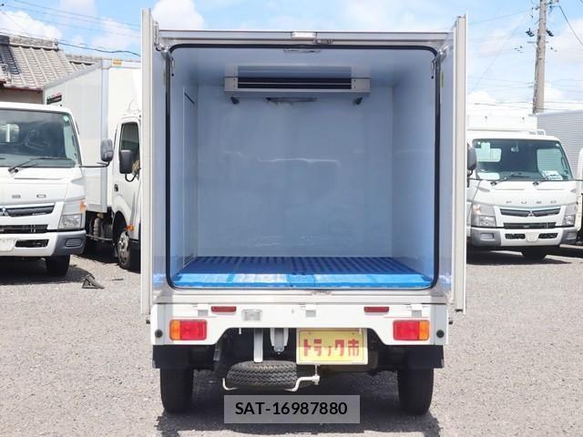 Mitsubishi MINICAB TRUCK 2021-03 1228749-10