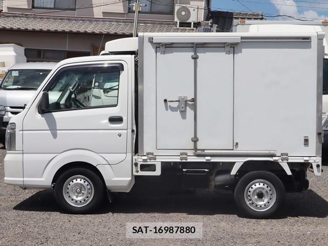 Mitsubishi MINICAB TRUCK 2021-03 1228749-8