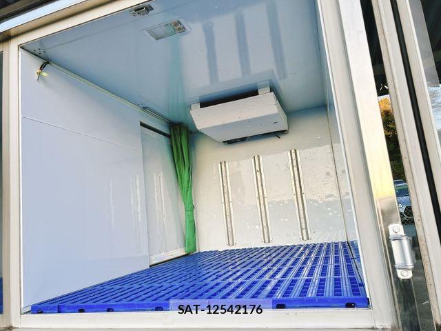 Mitsubishi MINICAB TRUCK 2015-06 1413529-14