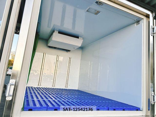 Mitsubishi MINICAB TRUCK 2015-06 1413529-15