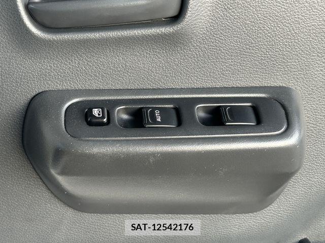 Mitsubishi MINICAB TRUCK 2015-06 1413529-25