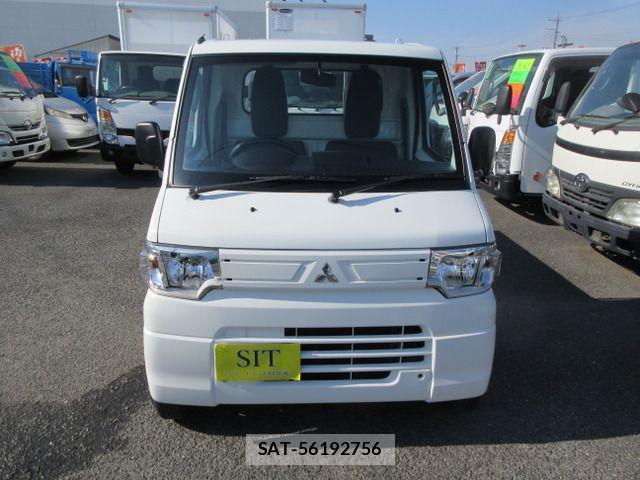 Mitsubishi MINICAB TRUCK 2013-08 1826839-1
