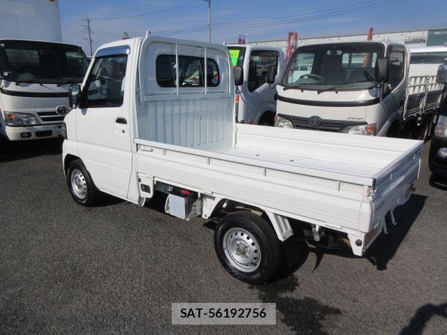 Mitsubishi MINICAB TRUCK 2013-08 1826839-8