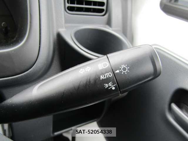 Mitsubishi MINICAB TRUCK 2022-09 6815940-17