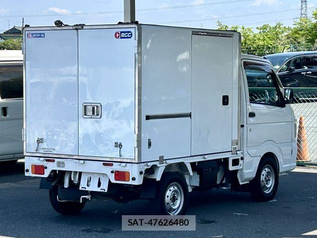 Mitsubishi MINICAB TRUCK 2015-04 6815943-12