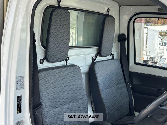 Mitsubishi MINICAB TRUCK 2015-04 6815943-21
