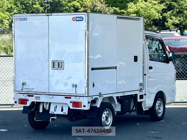 Mitsubishi MINICAB TRUCK 2015-04 6815943-2