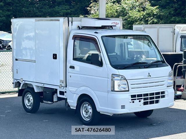 Mitsubishi MINICAB TRUCK 2015-04 6815943-6