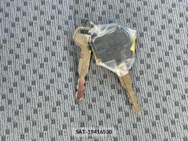 Mitsubishi MINICAB TRUCK 2025-03 7059615-18
