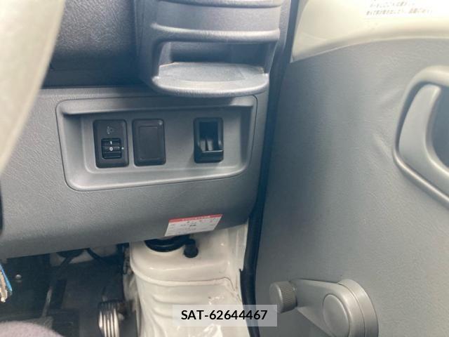 Mitsubishi MINICAB TRUCK 2011-09 7272342-14