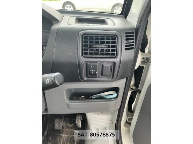 Mitsubishi MINICAB TRUCK 2008-10 7358768-7