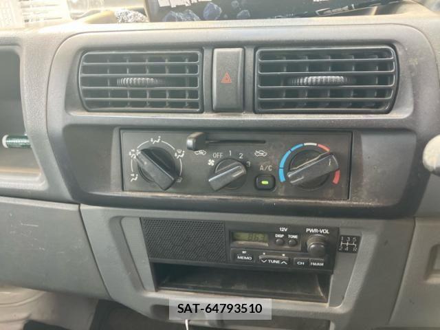 Mitsubishi MINICAB TRUCK 2003-10 7562435-10