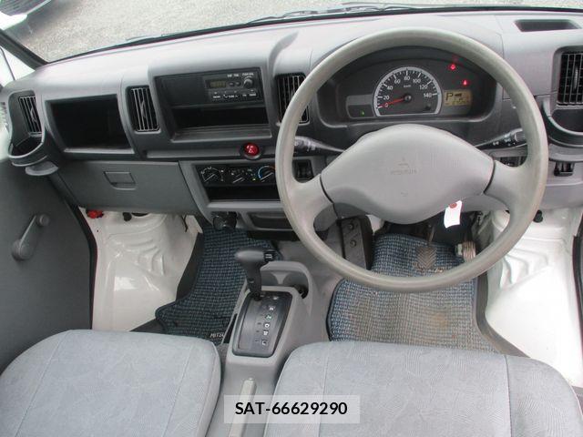 Mitsubishi MINICAB TRUCK 2010-07 7618144-1