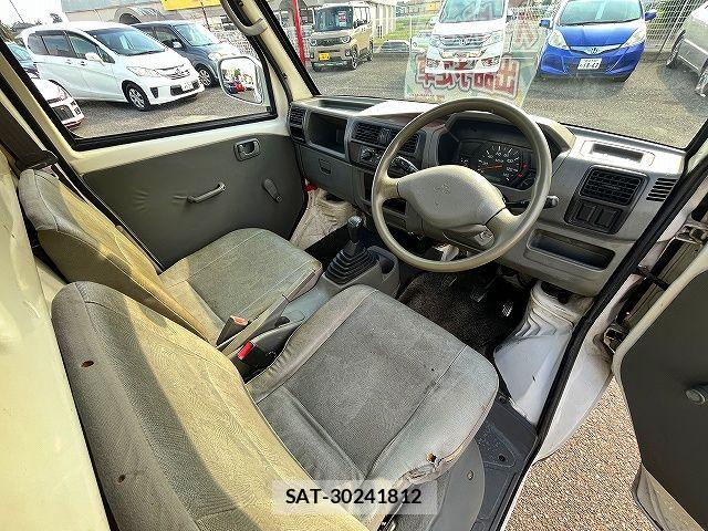 Mitsubishi MINICAB TRUCK 2004-06 8131259-1