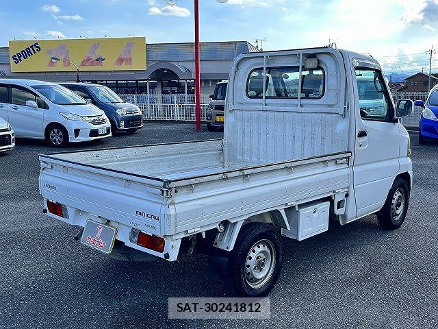 Mitsubishi MINICAB TRUCK 2004-06 8131259-2