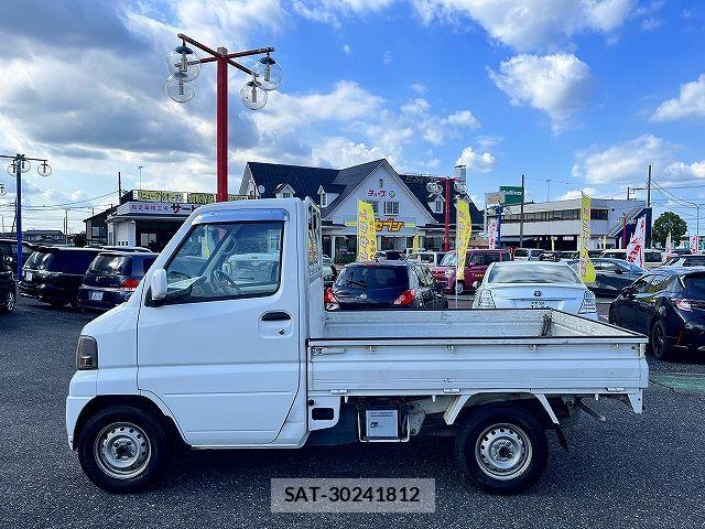 Mitsubishi MINICAB TRUCK 2004-06 8131259-4