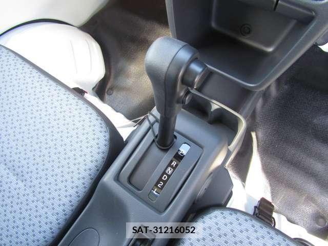 Mitsubishi MINICAB TRUCK 2026-03 8367030-17